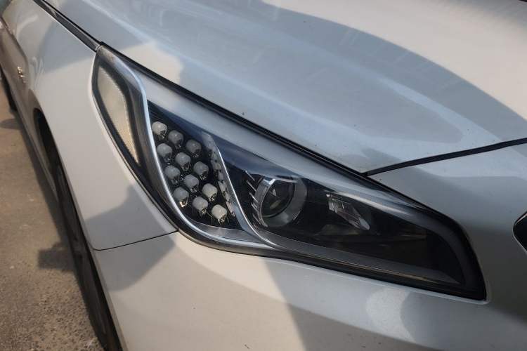 Used Hyundai Sonata 2015 1.6T GLX Advanced Model Right Front Headlight