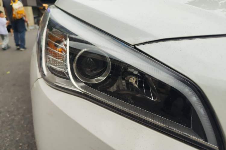 Used Hyundai Sonata 2015 1.6T GX Comfort Model Right Front Headlight