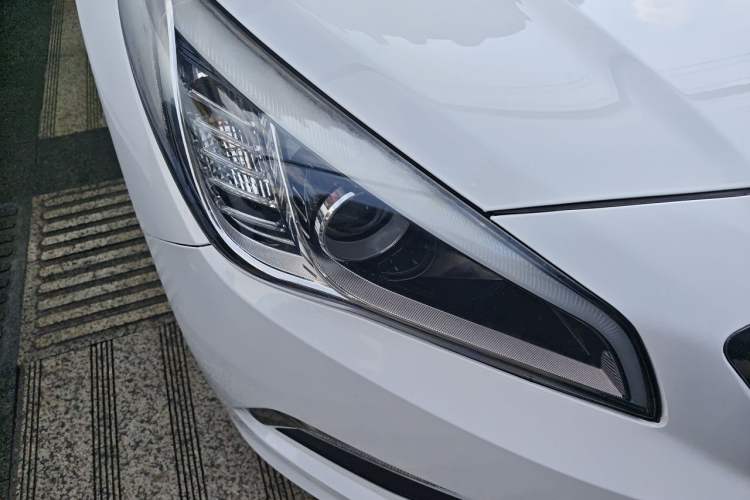 Used Hyundai Sonata 2015 1.6T GLX Advanced Model Right Front Headlight