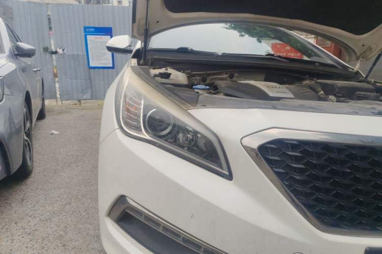 Used Hyundai Sonata 2015 1.6T GLX Advanced Model Right Front Headlight
