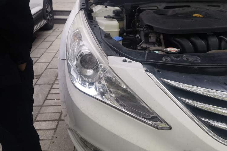 Used Hyundai Sonata 2015 Classic 2.0L Automatic Leading Edition Right Front Headlight