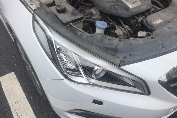 Used Hyundai Sonata 2015 1.6T DLX Prestige Model Right Front Headlight