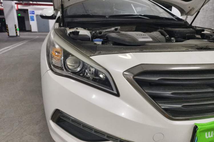 Used Hyundai Sonata 2015 1.6T GLX Advanced Model Right Front Headlight