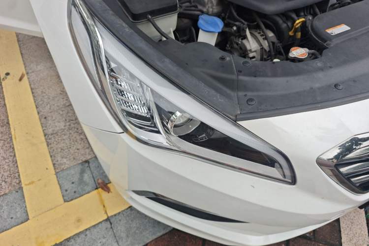 Used Hyundai Sonata 2015 1.6T GLS Smart Model Right Front Headlight