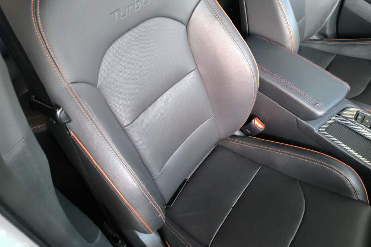 Used Hyundai Sonata 2015 1.6T DLX Prestige Model Right Front Seat