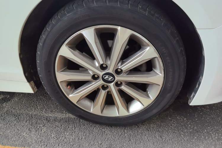Used Hyundai Sonata 2015 1.6T GLS Smart Model Right Front Wheel Hub