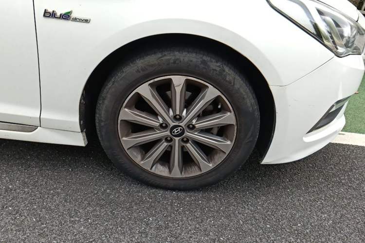 Used Hyundai Sonata 2015 1.6T GLS Smart Model Right Front Wheel Hub