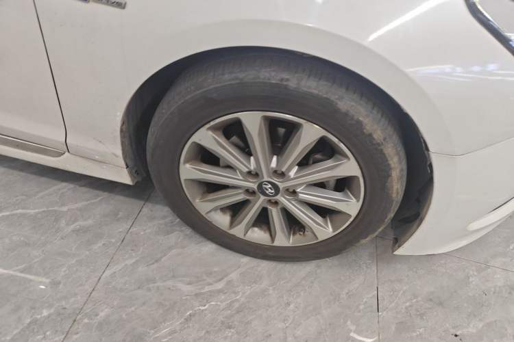 Used Hyundai Sonata 2015 1.6T GLS Smart Model Right Front Wheel Hub