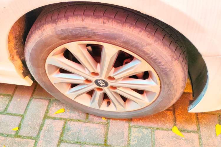 Used Hyundai Sonata 2015 1.6T GLS Smart Model Right Front Wheel Hub