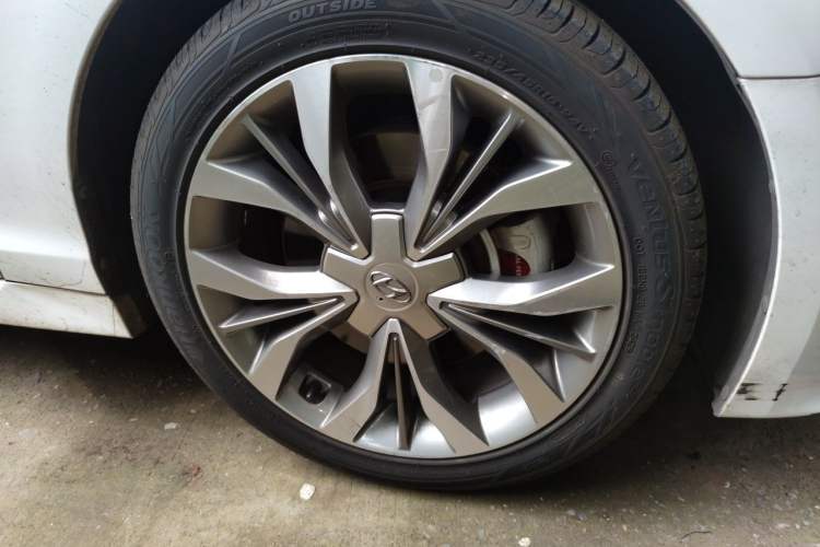 Used Hyundai Sonata 2015 1.6T GLX Advanced Model Right Front Wheel Hub