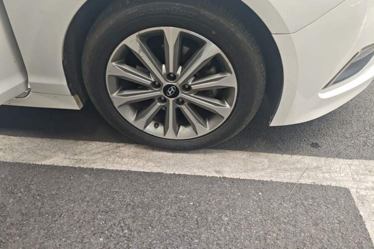 Used Hyundai Sonata 2015 1.6T GLS Smart Model Right Front Wheel Hub