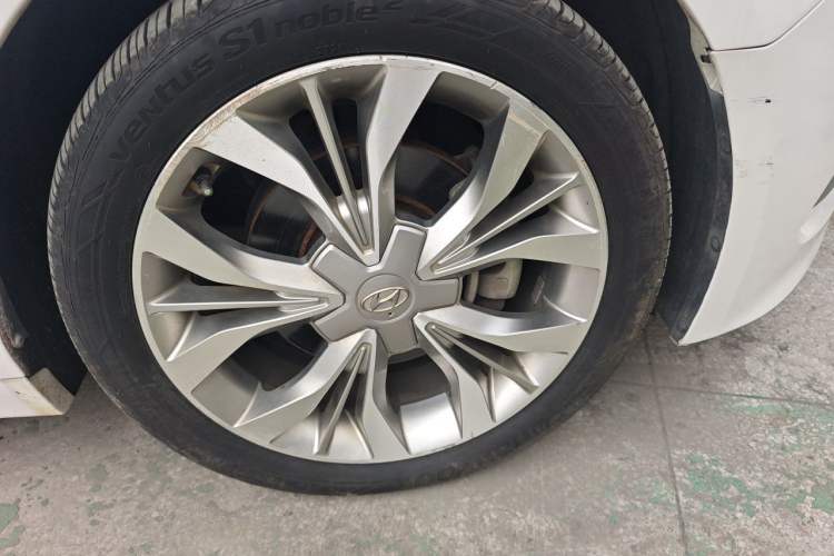 Used Hyundai Sonata 2015 1.6T GS Fashion Edition Right Front Wheel Hub