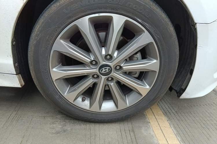 Used Hyundai Sonata 2015 1.6T GLS Smart Model Right Front Wheel Hub