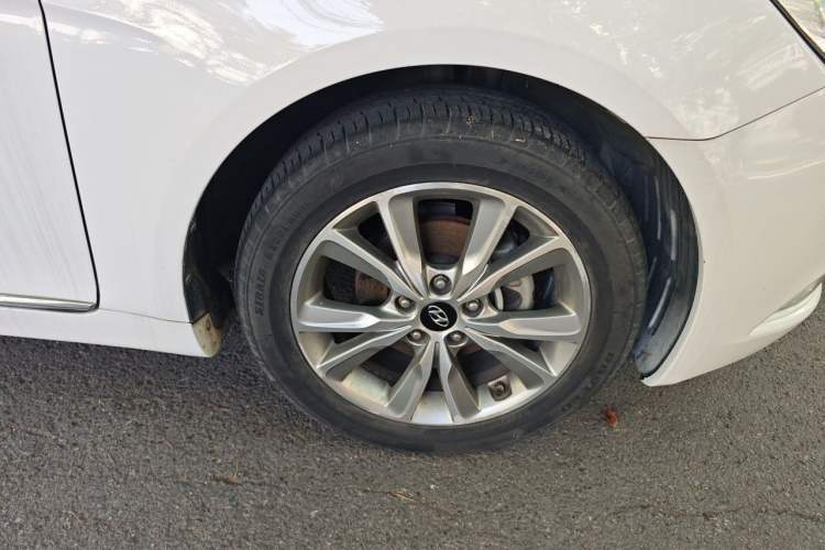 Used Hyundai Sonata 2015 Classic 2.4L Automatic Leading Edition China V Standard Right Front Wheel Hub