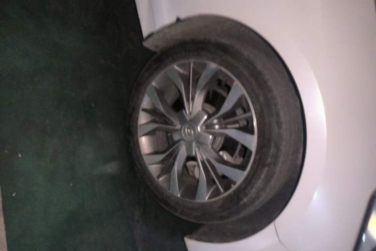 Used Hyundai Sonata 2015 1.6T GLX Advanced Model Right Front Wheel Hub