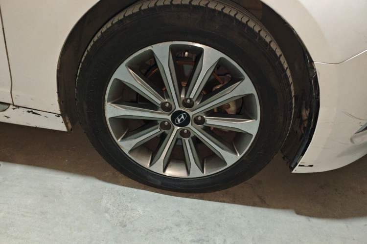 Used Hyundai Sonata 2015 1.6T GLS Smart Model Right Front Wheel Hub