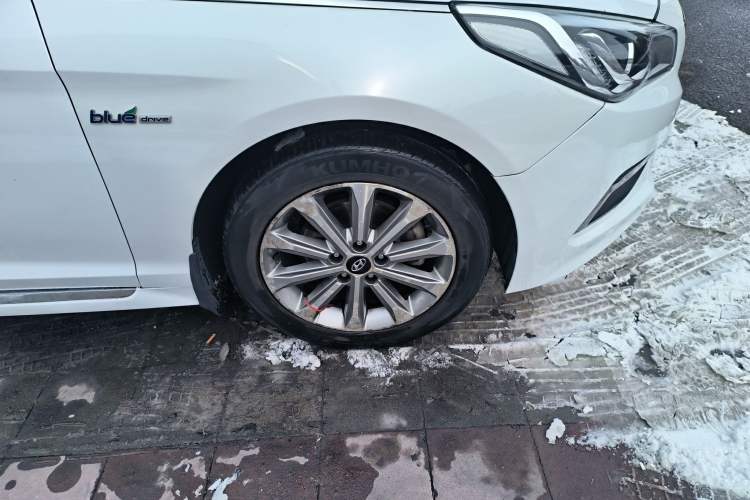 Used Hyundai Sonata 2015 1.6T GLS Smart Model Right Front Wheel Hub