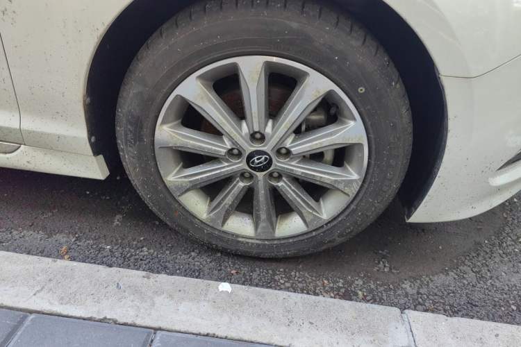 Used Hyundai Sonata 2015 1.6T GLS Smart Model Right Front Wheel Hub