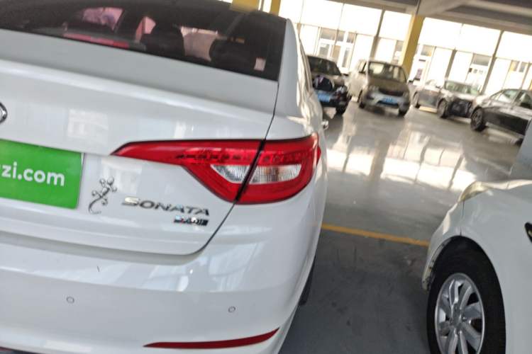 Used Hyundai Sonata 2015 1.6T GLX Advanced Model Right Rear Taillight