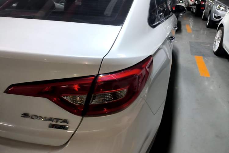 Used Hyundai Sonata 2015 1.6T GLS Smart Model Right Rear Taillight