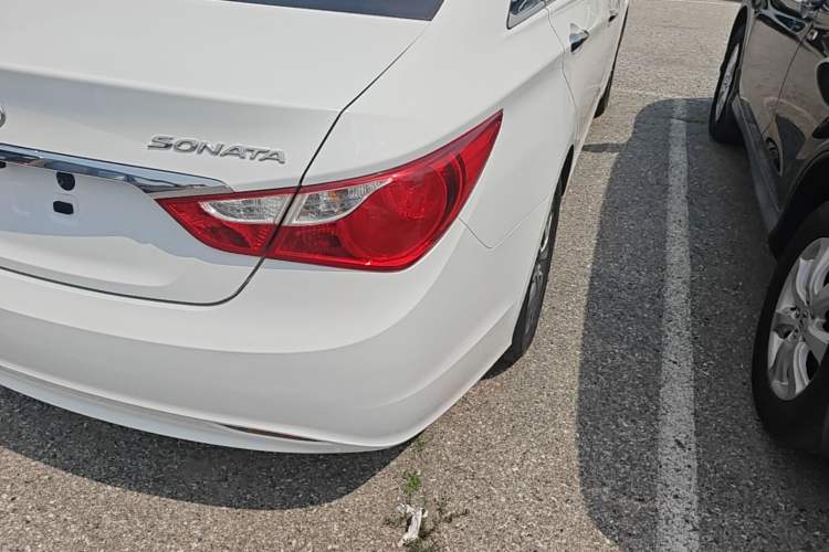 Used Hyundai Sonata 2015 Classic 2.0L Automatic Leading Edition Right Rear Taillight