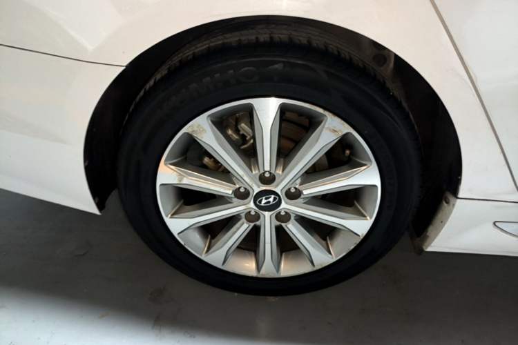 Used Hyundai Sonata 2015 1.6T GLS Smart Model Right Rear Wheel Hub