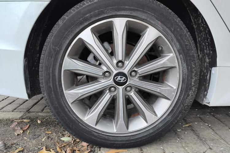 Used Hyundai Sonata 2015 1.6T GLS Smart Model Right Rear Wheel Hub
