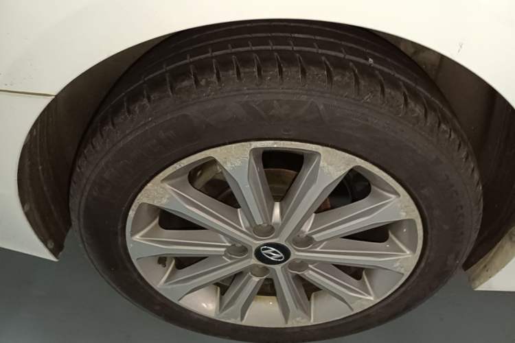 Used Hyundai Sonata 2015 1.6T GLS Smart Model Right Rear Wheel Hub