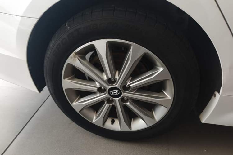 Used Hyundai Sonata 2015 1.6T GLS Smart Model Right Rear Wheel Hub