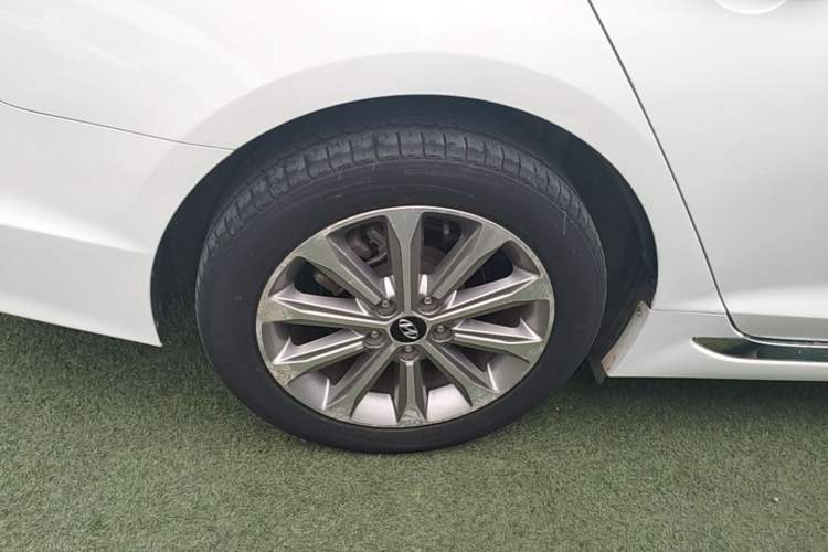 Used Hyundai Sonata 2015 1.6T GLS Smart Model Right Rear Wheel Hub