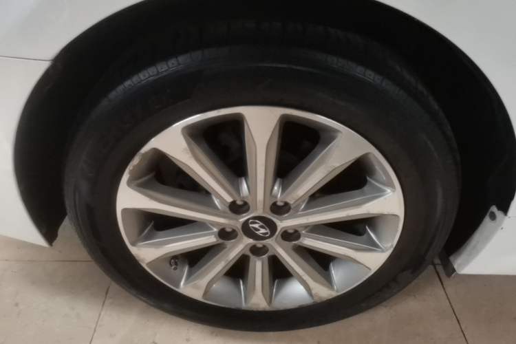 Used Hyundai Sonata 2015 1.6T GLS Smart Model Right Rear Wheel Hub