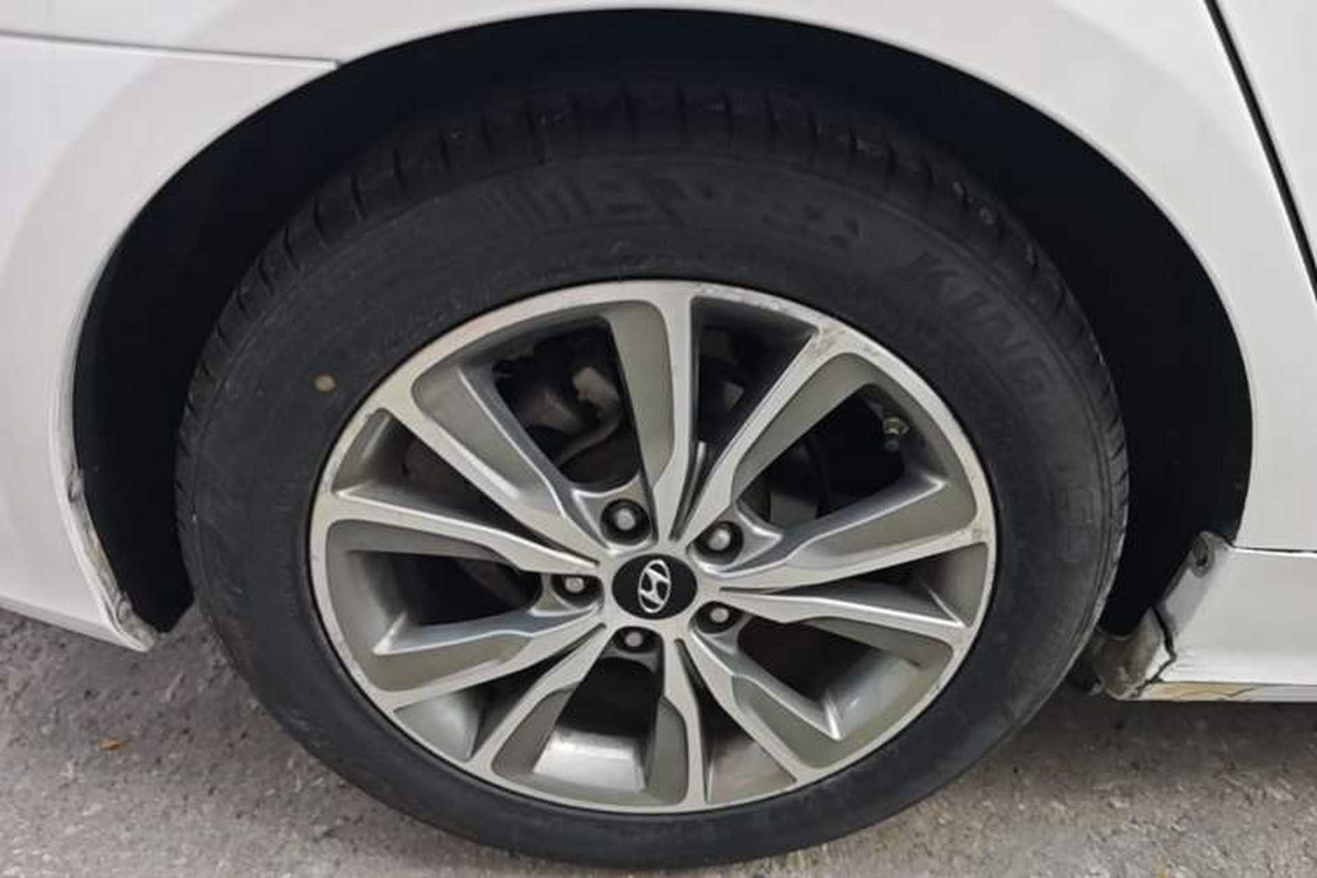 Used Hyundai Sonata 2015 Classic 2.4L Automatic Leading Edition China V Standard Right Rear Wheel Hub