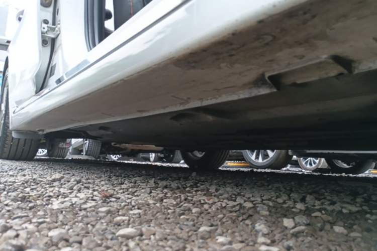 Used Hyundai Sonata 2015 1.6T GLS Smart Model Right Side Sill