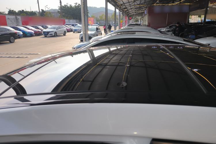 Used Hyundai Sonata 2015 1.6T DLX Prestige Model Roof