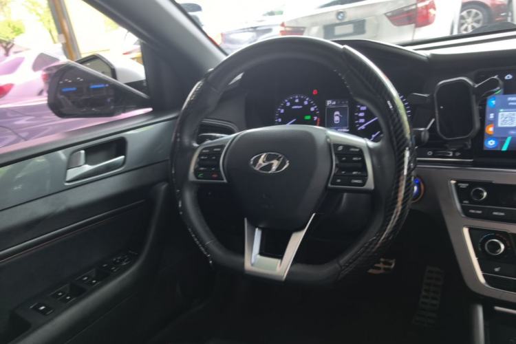 Used Hyundai Sonata 2015 1.6T GLS Smart Model Steering Wheel