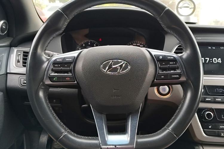 Used Hyundai Sonata 2015 1.6T GLS Smart Model Steering Wheel