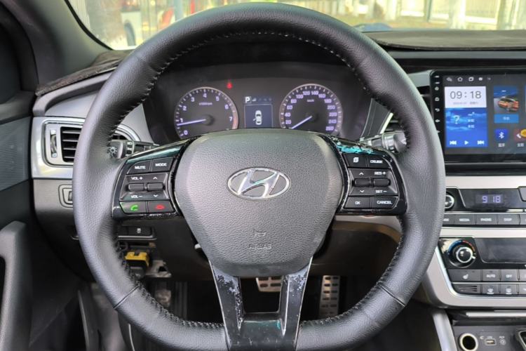 Used Hyundai Sonata 2015 1.6T GLS Smart Model Steering Wheel