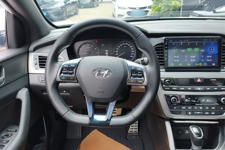 Used Hyundai Sonata 2015 1.6T GLX Advanced Model Steering Wheel
