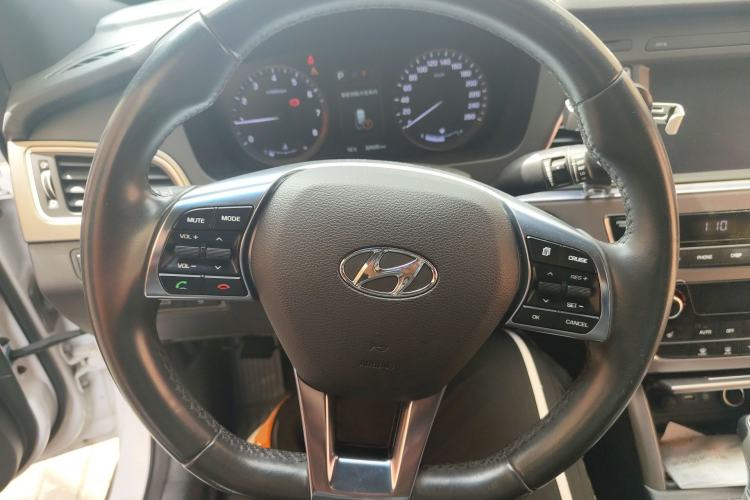 Used Hyundai Sonata 2015 1.6T GLX Advanced Model Steering Wheel