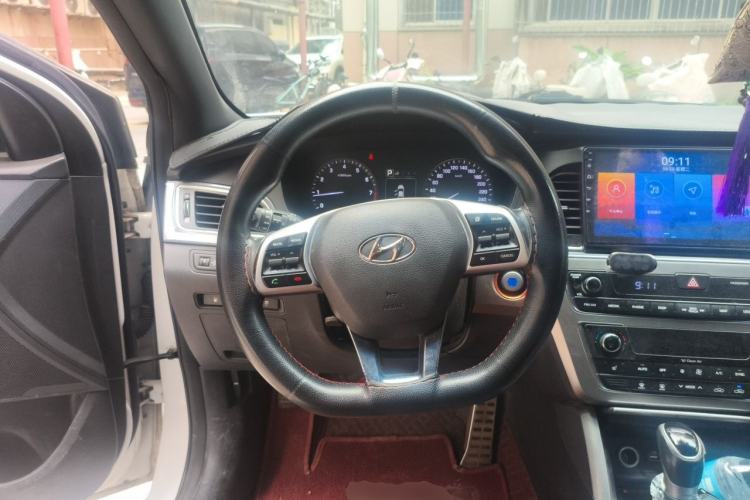 Used Hyundai Sonata 2015 1.6T GLS Smart Model Steering Wheel