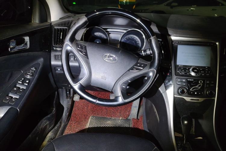 Used Hyundai Sonata 2015 Classic 2.4L Automatic Leading Edition China IV Standard Steering Wheel