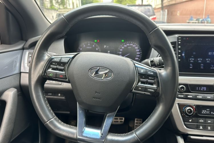 Used Hyundai Sonata 2015 1.6T GLS Smart Model Steering Wheel