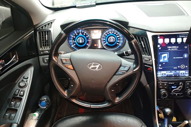 Used Hyundai Sonata 2015 Classic 2.4L Automatic Luxury Version China V Standard Steering Wheel