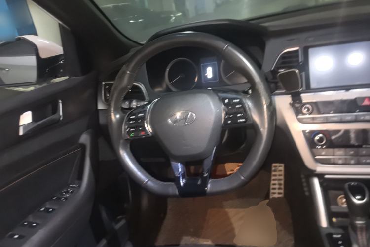 Used Hyundai Sonata 2015 1.6T GLX Advanced Model Steering Wheel