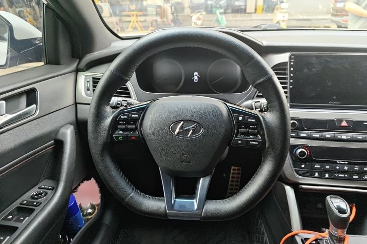 Used Hyundai Sonata 2015 1.6T GLX Advanced Model Steering Wheel