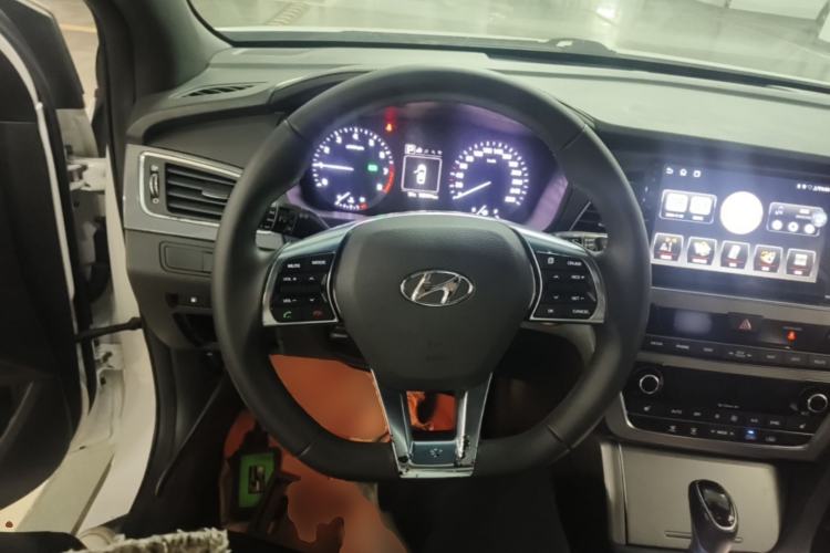 Used Hyundai Sonata 2015 1.6T GLS Smart Model Steering Wheel