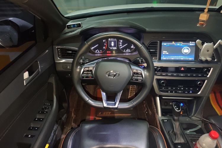 Used Hyundai Sonata 2015 1.6T GLS Smart Model Steering Wheel