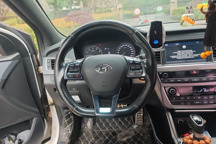 Used Hyundai Sonata 2015 1.6T GLS Smart Model Steering Wheel