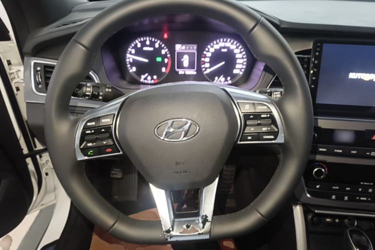 Used Hyundai Sonata 2015 1.6T GLS Smart Model Steering Wheel