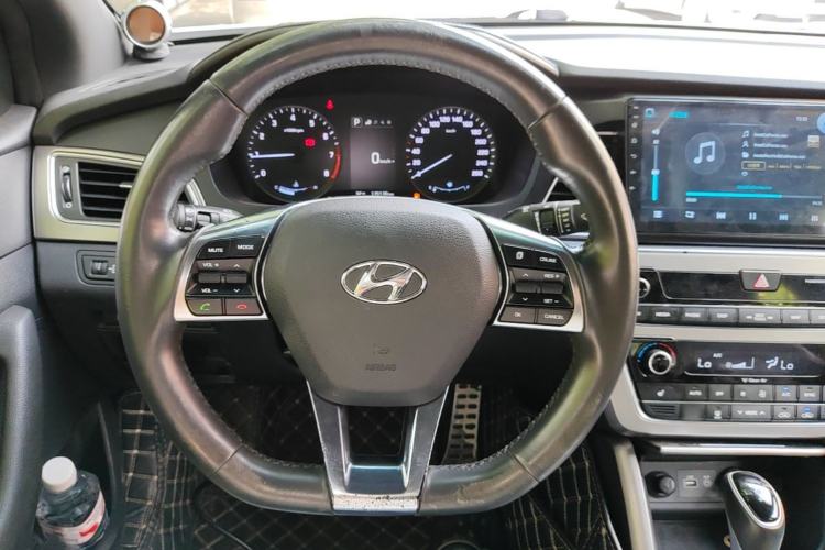 Used Hyundai Sonata 2015 1.6T GLX Advanced Model Steering Wheel